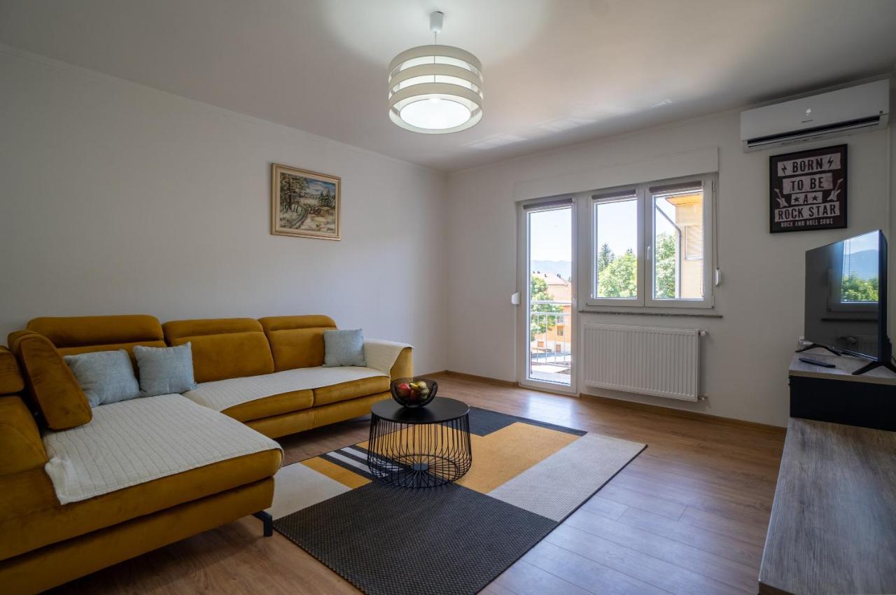 Apartman Josip Госпич Экстерьер фото